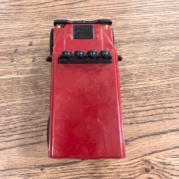 2006 Humvee McDonald's Red Hummer H1 4" Plastic Scale Model - Picture 4 of 6